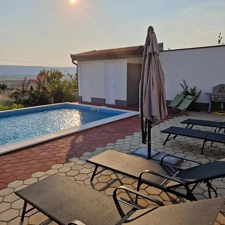 Vesna - Pool House Blagaj
